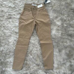 Hollister skinny jeans 000 size great for school